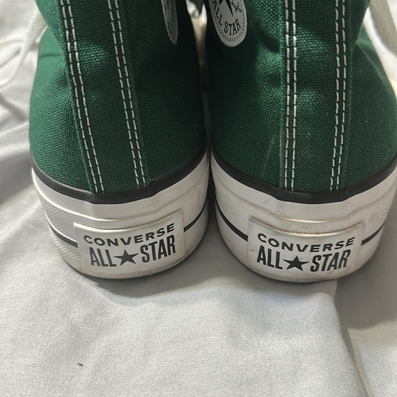 Used - Picture 2 of 3